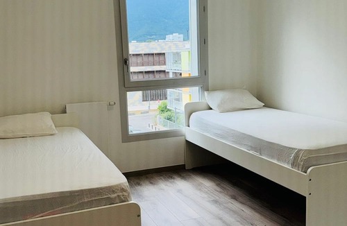Saint-Genis-Pouilly Apartment | Apartment near Geneva