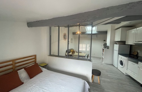 La Cadiere-d'Azur Apartment | Charming, bright studio in the heart of the picturesque village of La Cadière-d'Azur