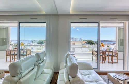 Golfe Juan Apartment | Apt sea view with swimming pool, Golfe-Juan, France
