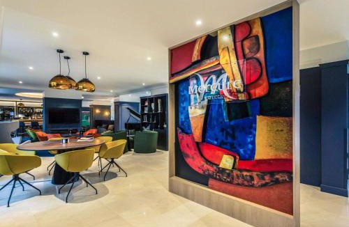 Bourges Hotel | Hotel De Bourbon Grand Hotel Mercure Bourges