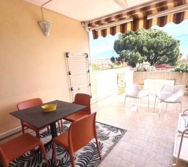 Plaine de la Brague Apartment | Parc Vélusine - T2 lumineux, 4 couchages, clim, terrasse, parking, 2 piscines&tennis