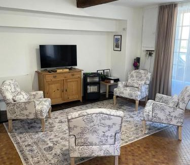 Badefols-d'Ans Apartment | L'ancienne epicerie