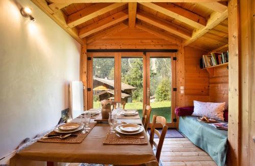 Les Bossons Apartment | Chalet des Cristaux cosy alpine style for 5 - Happy Rentals