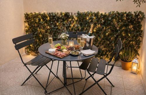 4th Arrondissement Apartment | Appartement T2 lumineux avec terrasse privée Botinelly