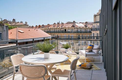 Les Grands Carmes Hotel | Hôtel Ligo by HappyCulture