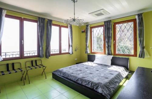 Theoule-Superieur Apartment | La Coraillère Waterfront Villa with Private Pool and Sea Access