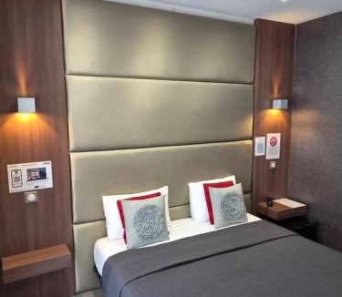 Cannes City Centre Hotel | Hotel Schtak
