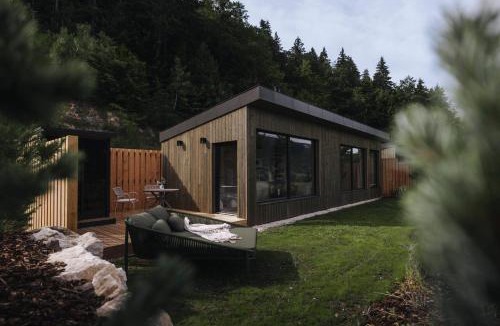 Leschaux Hotel | Unik Lodges Annecy - Le Zénith - Nuit insolite avec vue sommets, baignoire double et sauna privé