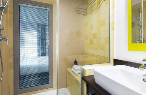 Quartier du Port Hotel | ibis Styles Nice Vieux Port