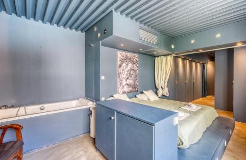 Saint-Michel - Nansouty - Saint-Genes Apartment | Grand appartement avec piscine privée, climatisation et 2 parkings Bordeaux