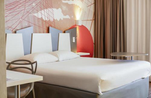 Poitiers Hotel | ibis Styles Poitiers Centre