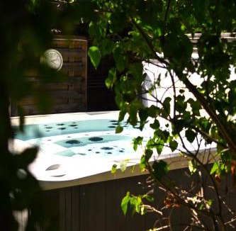 Bormes-Les-Mimosas Hotel | Les Jardins de Bormes, hôtel de charme et détente, espace bien-être avec sauna & jacuzzi