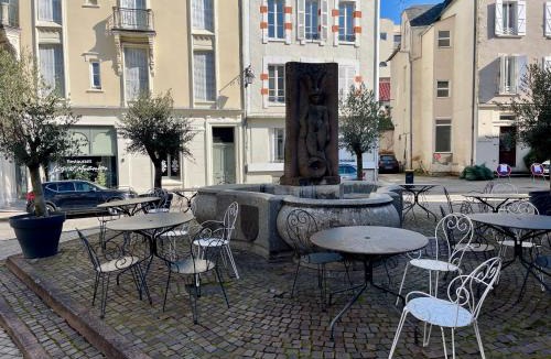 Vieux Vichy Apartment | Appart'Village Le vieux Vichy centre T1,T2,T3 - Parking - Thermes