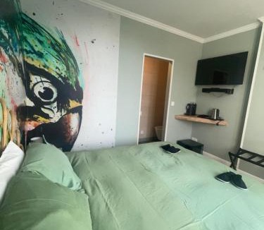Saint-Fargeau Apartment | La Galerie, suite pour 2 personnes avec chambre supplémentaire possible