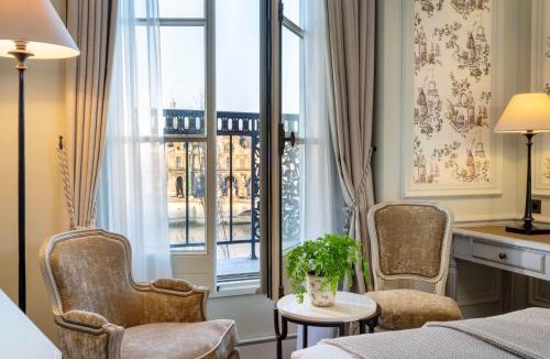 Saint-Thomas-d'Aquin Hotel | Hotel Du Quai Voltaire