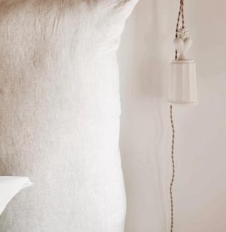Golfe Juan Hotel | La Bâtisse en Blanc