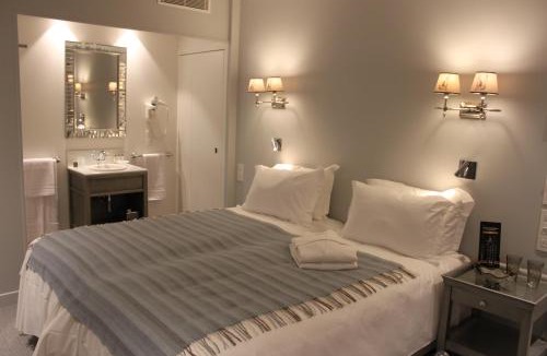 Quartier de la Folie-Mericourt Hotel | My Home In Paris
