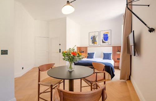Cannes City Centre Apartment | La Guitare 24 - Nice studio in center of Cannes, just behind Grand Hotel