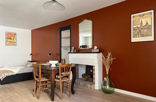 La Charite-sur-Loire Apartment | L’Etape, cœur de ville