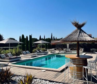 Orgon Bed & Breakfast | Mas des Cigales