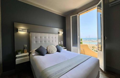 Mandelieu-la-Napoule Beach Hotel | Hotel La Calanque