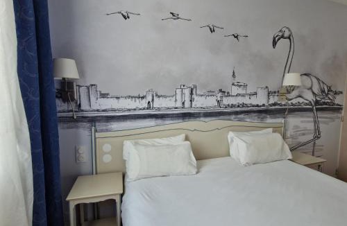 Beaucaire Hotel | Logis Hotel Les Vignes Blanches