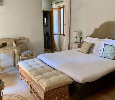 Cagnes-sur-Mer Hotel | Château Le Cagnard