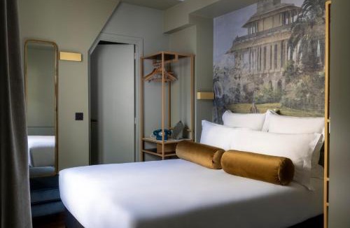Latin Hotel | Les Jardins Du Luxembourg