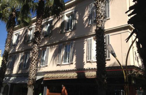 Juan-les-Pins Hotel | Hôtel de la Pinède