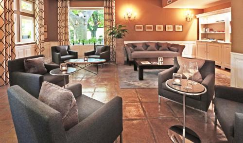 Villeneuve-les-Avignon Hotel | Le Prieure