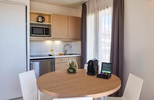 Les Baumettes Apartment | Aparthotel Adagio Access Nice Magnan