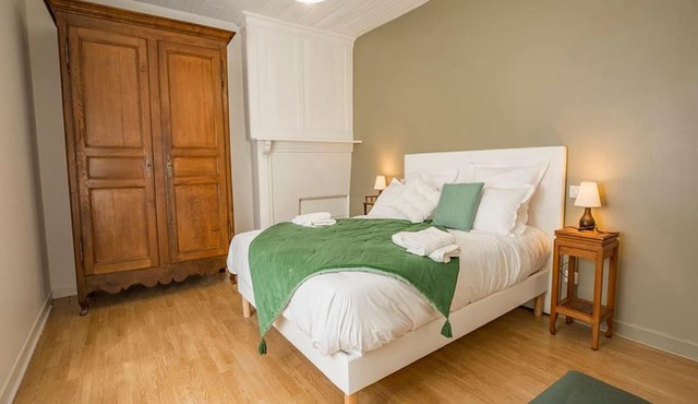 Gite Saint-Bonnet-de-Salers, 4 bedrooms, 8 persons
