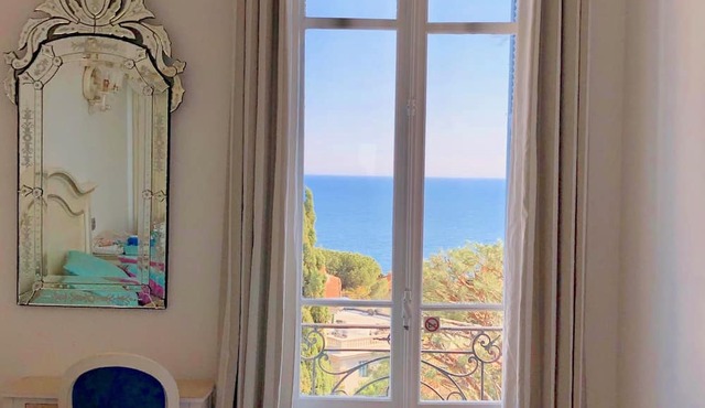 Hotel Normandy