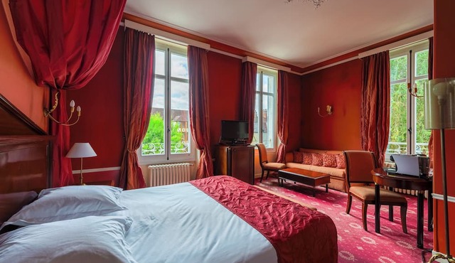 LOGIS HÔTEL LES MARÉCHAUX