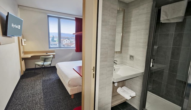 Kyriad ECO - Clermont Ferrand Estaing
