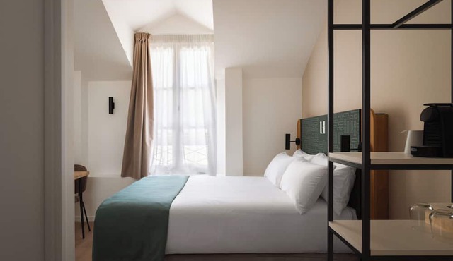 Limehome Versailles Rue du Bailliage