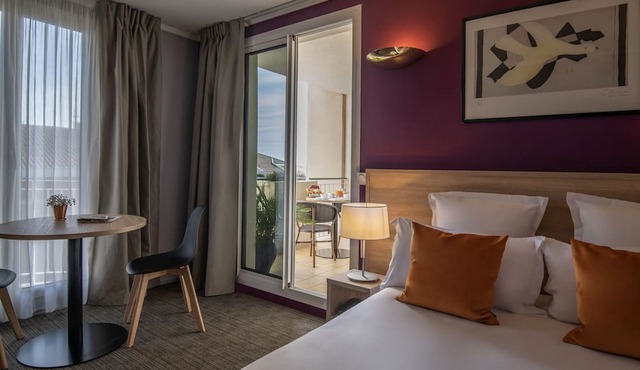 Le Cetai Cannes Beach Hotel