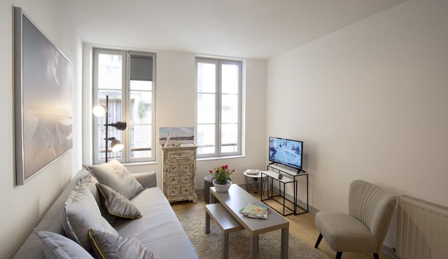HEART OF BORDEAUX Cosy Apartment