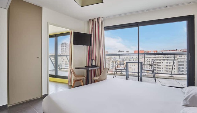 Studio Spacieux | 200m de L'Avenue du Prado