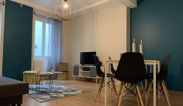 Apartment "Chill & Work" central plateau
