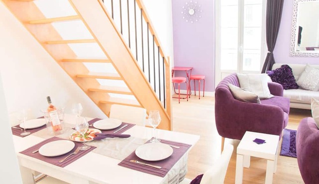 SunlightProperties LEGEND: 2 Bedroom Rental, near Beach with balcony & AC
