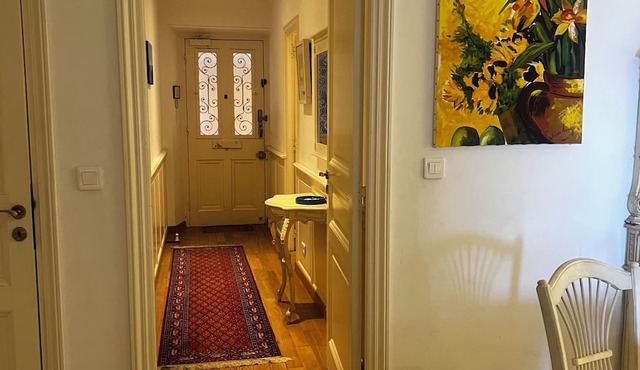 Villefranche village centre, 3 bedroom, waterfront, large, quiet, No stairs