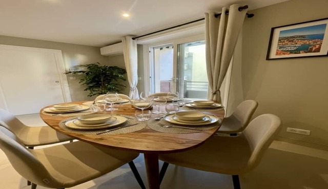 Spacious Group Stay in Antibes