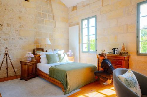 Au puits ancien Maison en pierre avec piscine proche Bordeaux