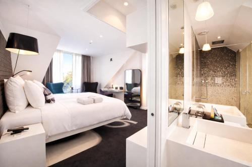 Vertigo Hotel, By Marriott, a Member of Design Hotels