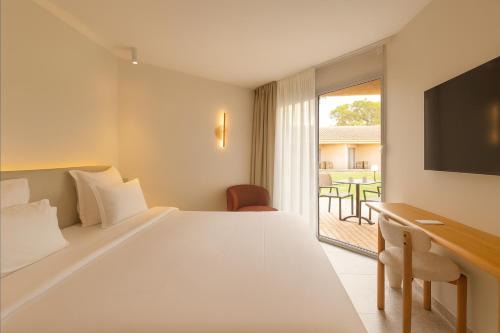 Golden Tulip Avignon Le Paradou