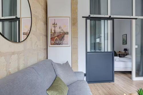 Beautiful apartment Bordeaux Tram D Croix de Seguey