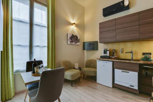 Villa Erizio Aparthotel - a bucolic and urban break